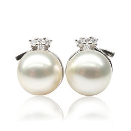 Clous d'oreilles chapeau demoiselle en perles - Or blanc, diamants