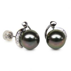 Boucles d'oreilles perles noires de Tahiti. Or blanc et diamants