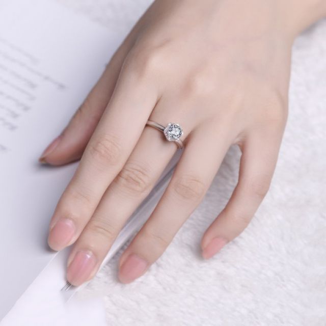 Solitaire Captivante Renoncule - Bague Diamanté & Or Blanc | Gemperles