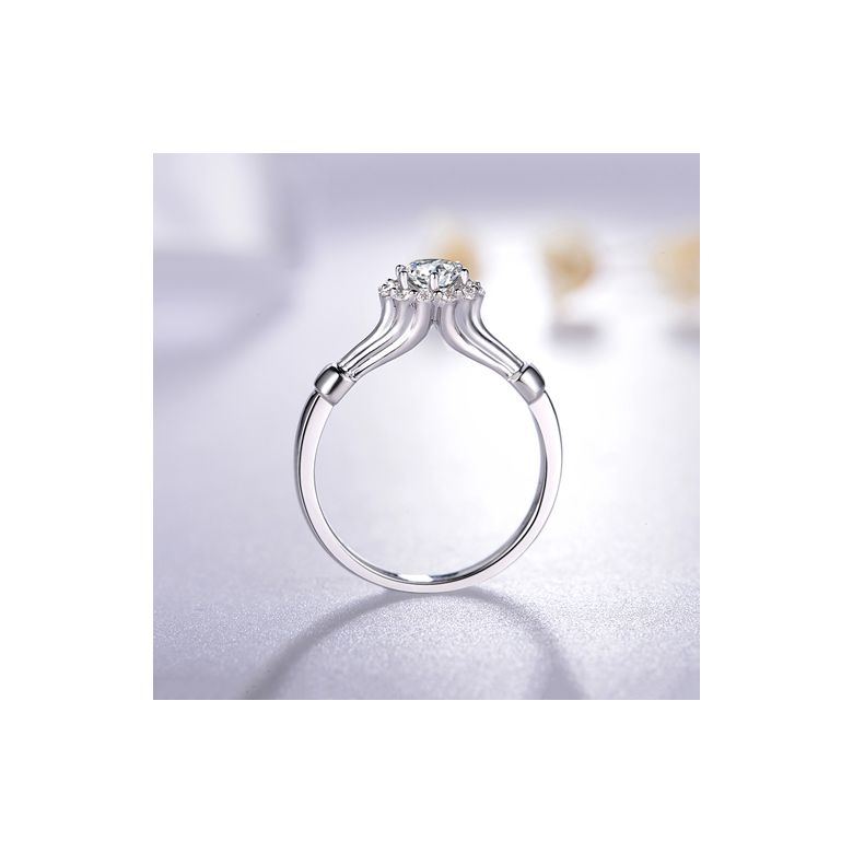 Bague de fiancailles solitaire accompagné, surplombé diamants - 0.38ct - 10