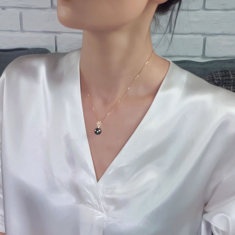Pendentif étoile perle de Tahiti noire, or jaune et diamants sertis - 2