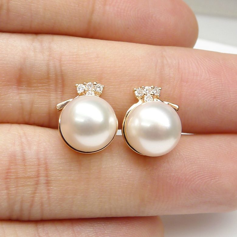 Boucles oreilles chapeau demoiselle - Or jaune, perles et diamants - 4